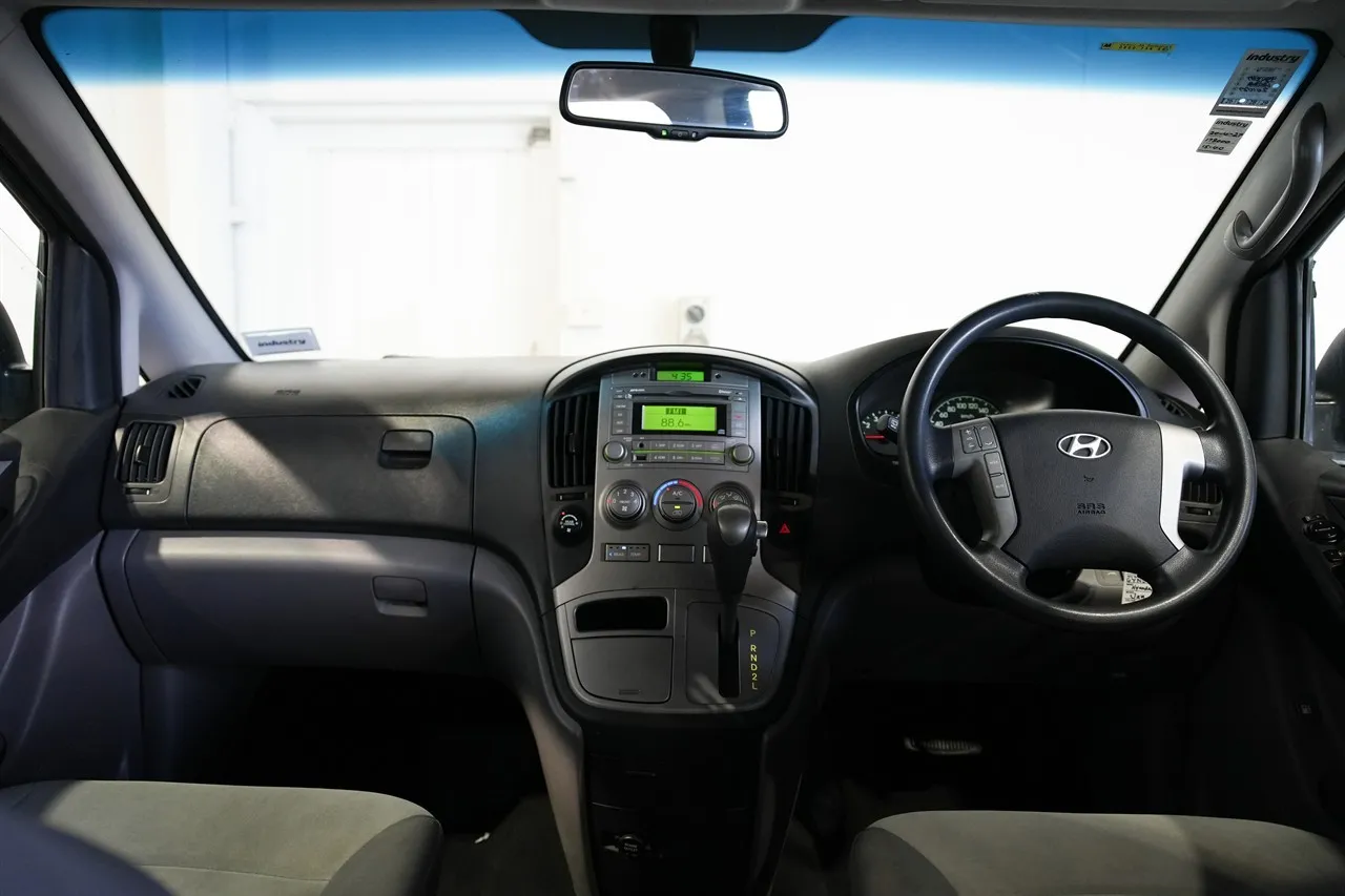 2013 Hyundai Imax 8 Seat Auto