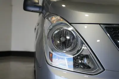 2013 Hyundai Imax 8 Seat Auto photo 7