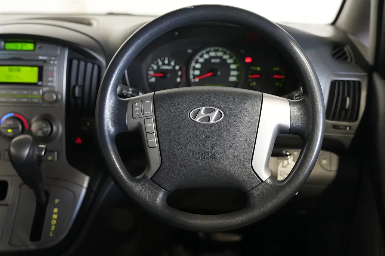 2013 Hyundai Imax 8 Seat Auto