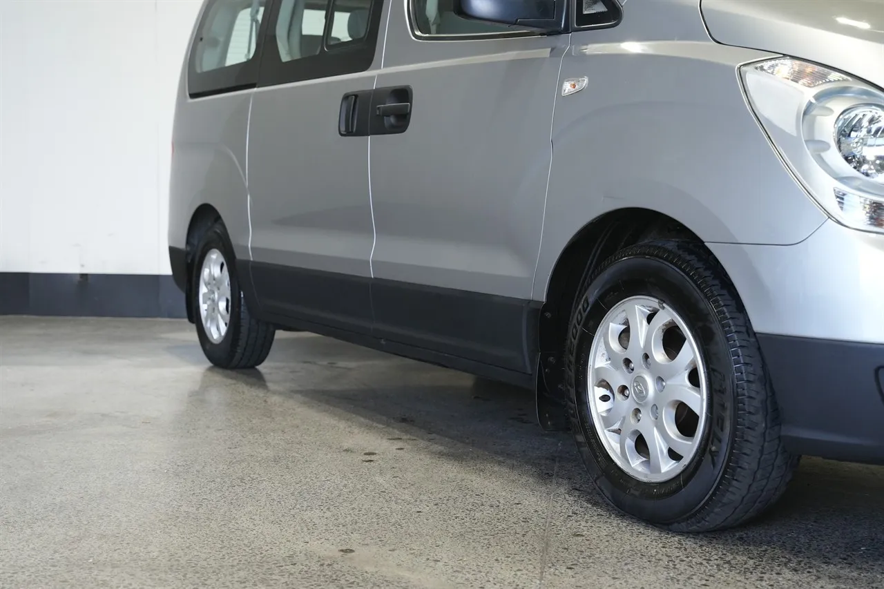 2013 Hyundai Imax 8 Seat Auto