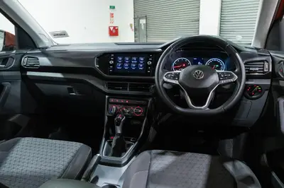 2020 Volkswagen T-Cross TSI LIFE DSG 1.0PT photo 15