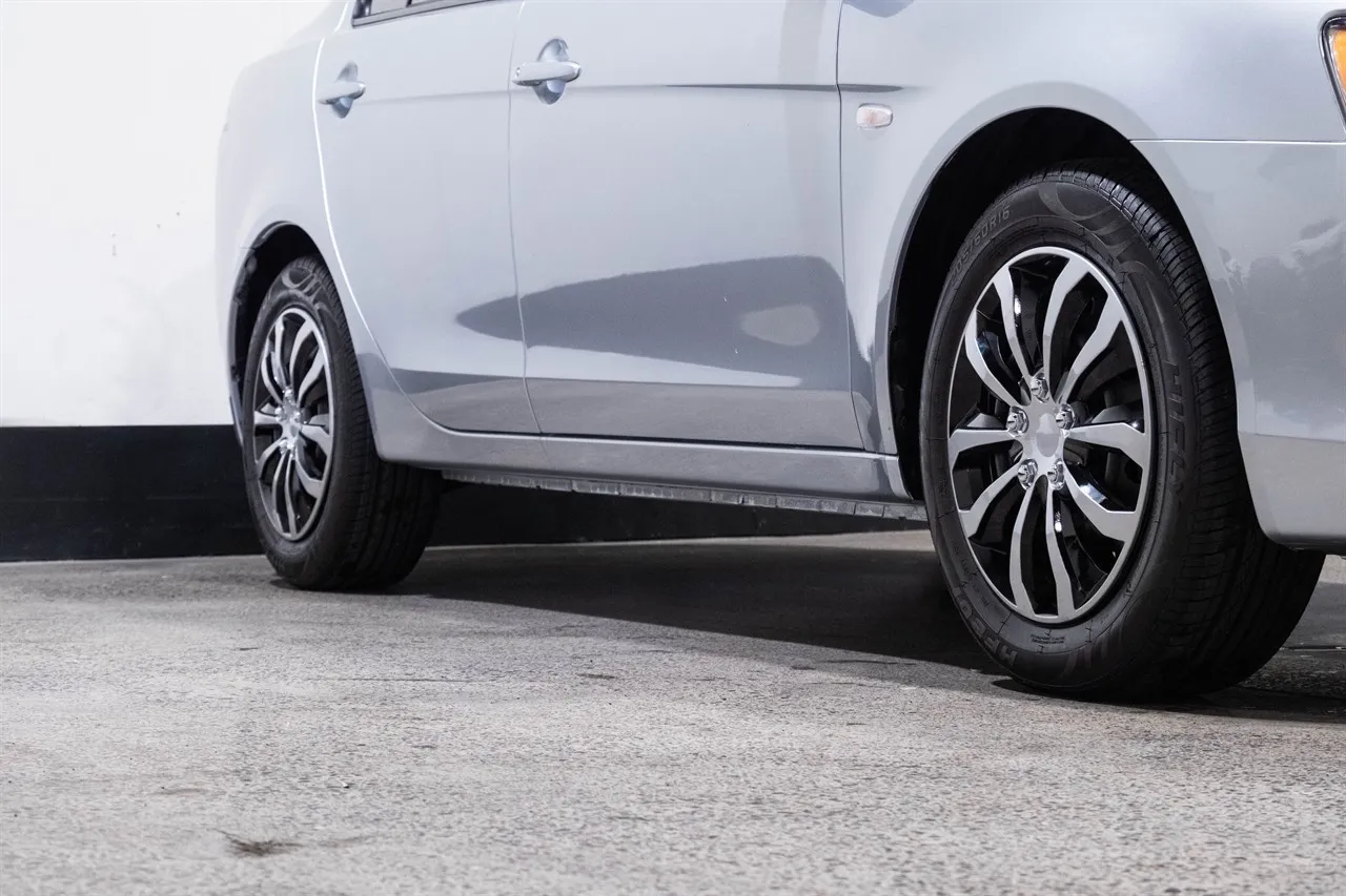 2013 Mitsubishi Galant Fortis Exceed Low Km