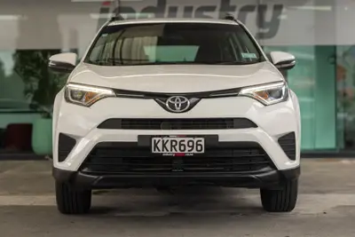 2017 Toyota RAV4 2.5P photo 6