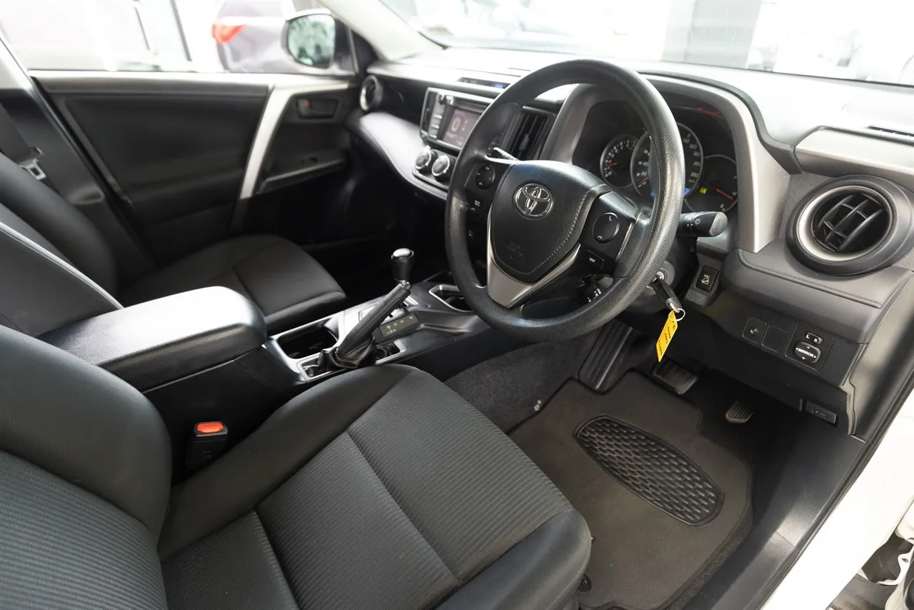 2017 Toyota RAV4 2.5P