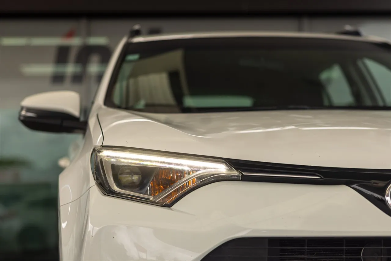 2017 Toyota RAV4 2.5P