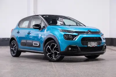 2023 Citroen C3 Shine 1.2PT photo 1