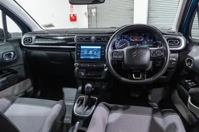 2023 Citroen C3 Shine 1.2PT photo 33