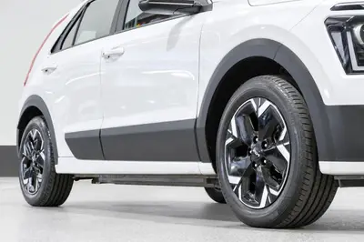 2023 Kia Niro EV LIGHT 460 64KWH photo 4