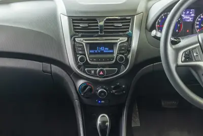 2018 Hyundai Accent 1.4P NZ New photo 17