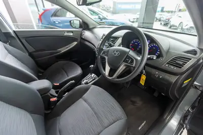 2018 Hyundai Accent 1.4P NZ New photo 3