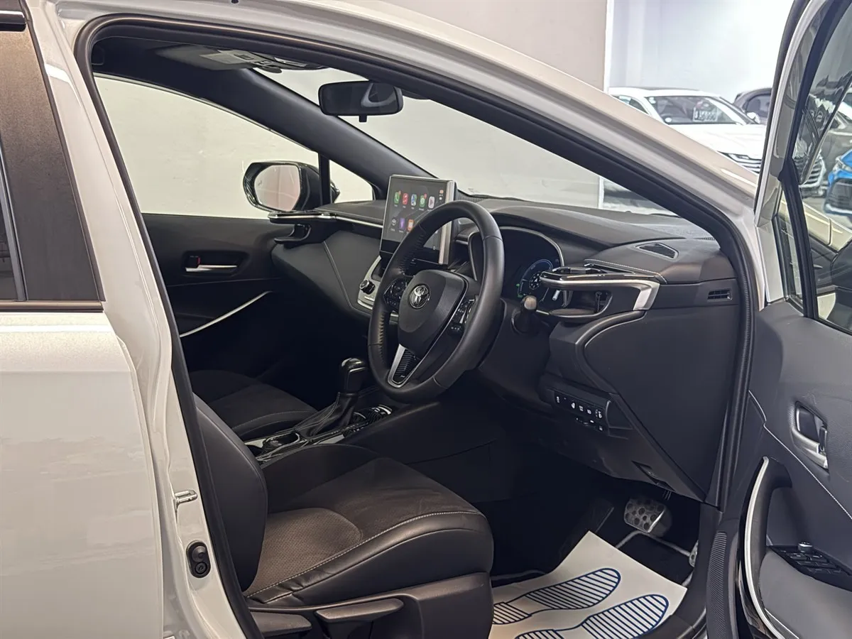 2024 Toyota Corolla Touring WXB Active Sport Hybrid Station, photo 9 of 20