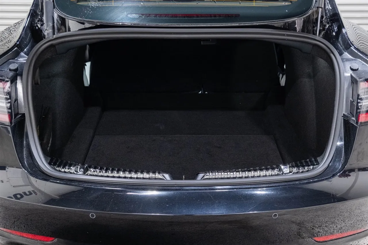 2021 Tesla MODEL 3 SR+ Air-Ride NZ New