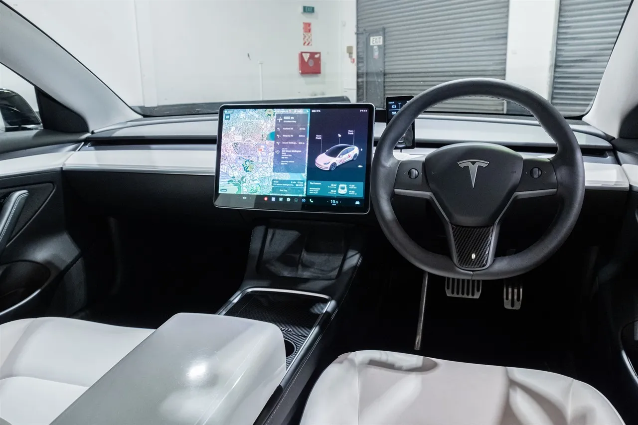 2021 Tesla MODEL 3 SR+ Air-Ride NZ New