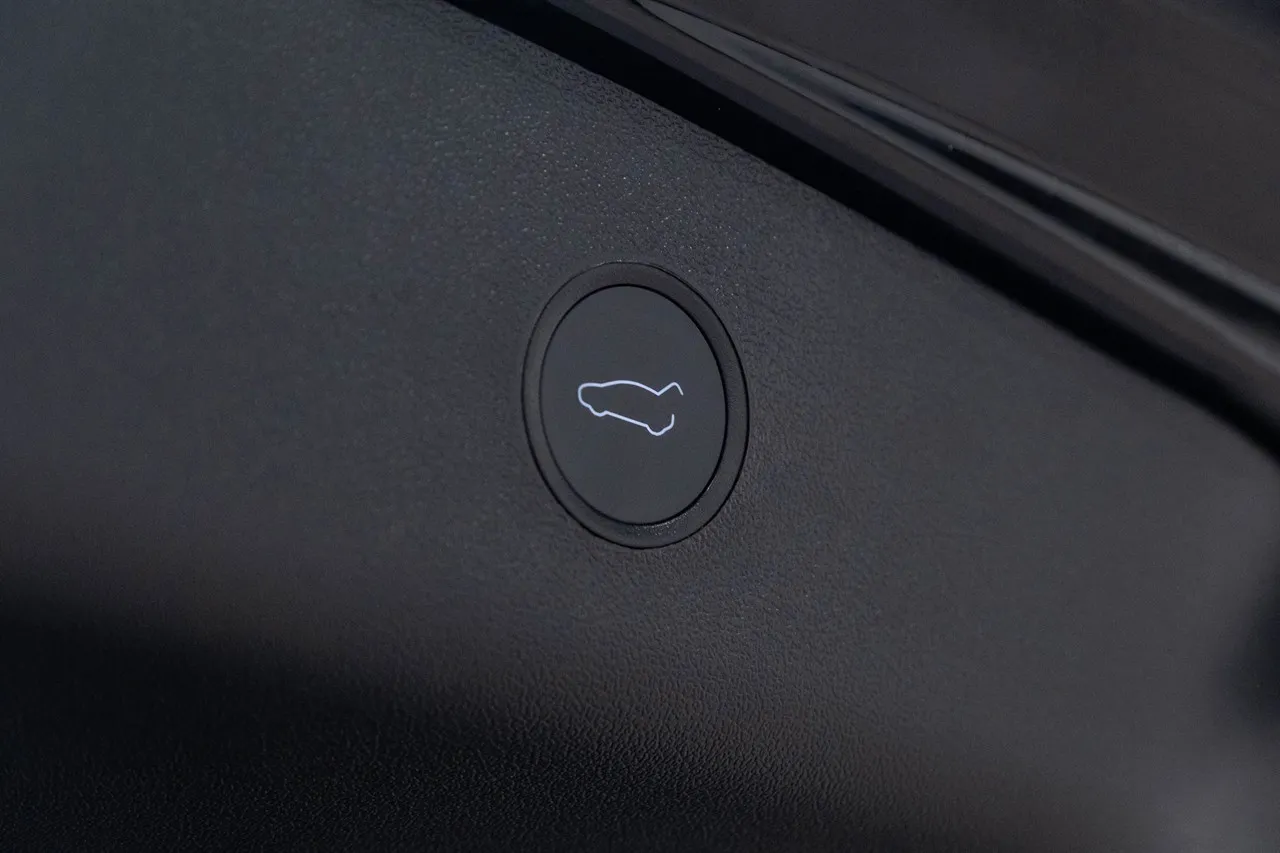 2021 Tesla MODEL 3 SR+ Air-Ride NZ New