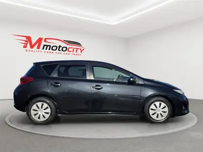 2014 Toyota Auris 1.8G, photo 2