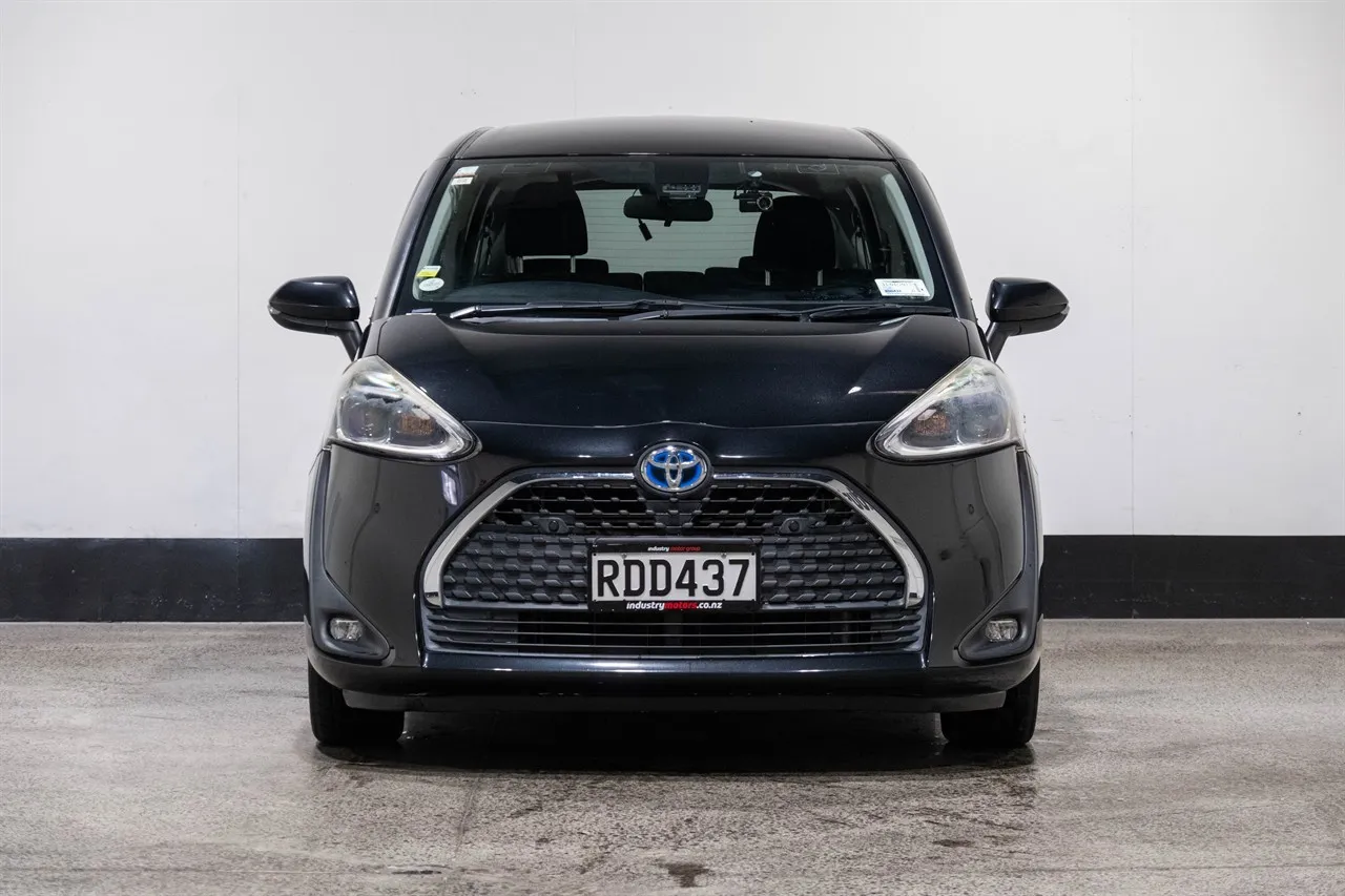 2019 Toyota Sienta Hybrid Funbase G