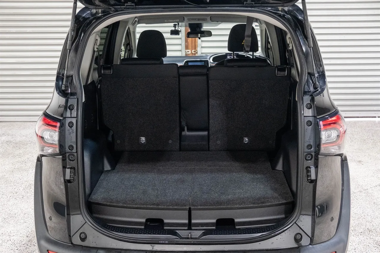 2019 Toyota Sienta Hybrid Funbase G