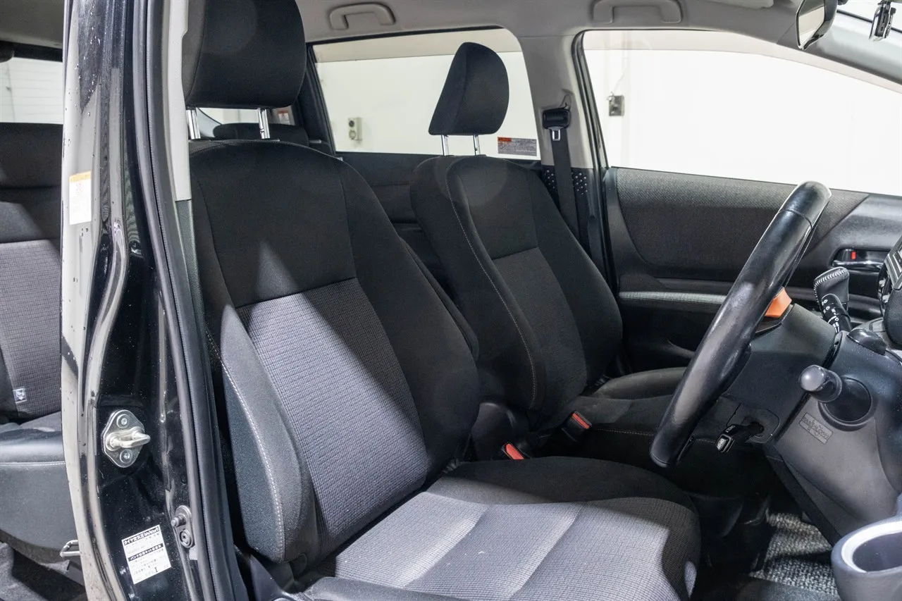 2019 Toyota Sienta Hybrid Funbase G