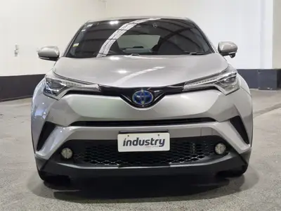 2017 Toyota C-HR Hybrid G-Spec photo 18