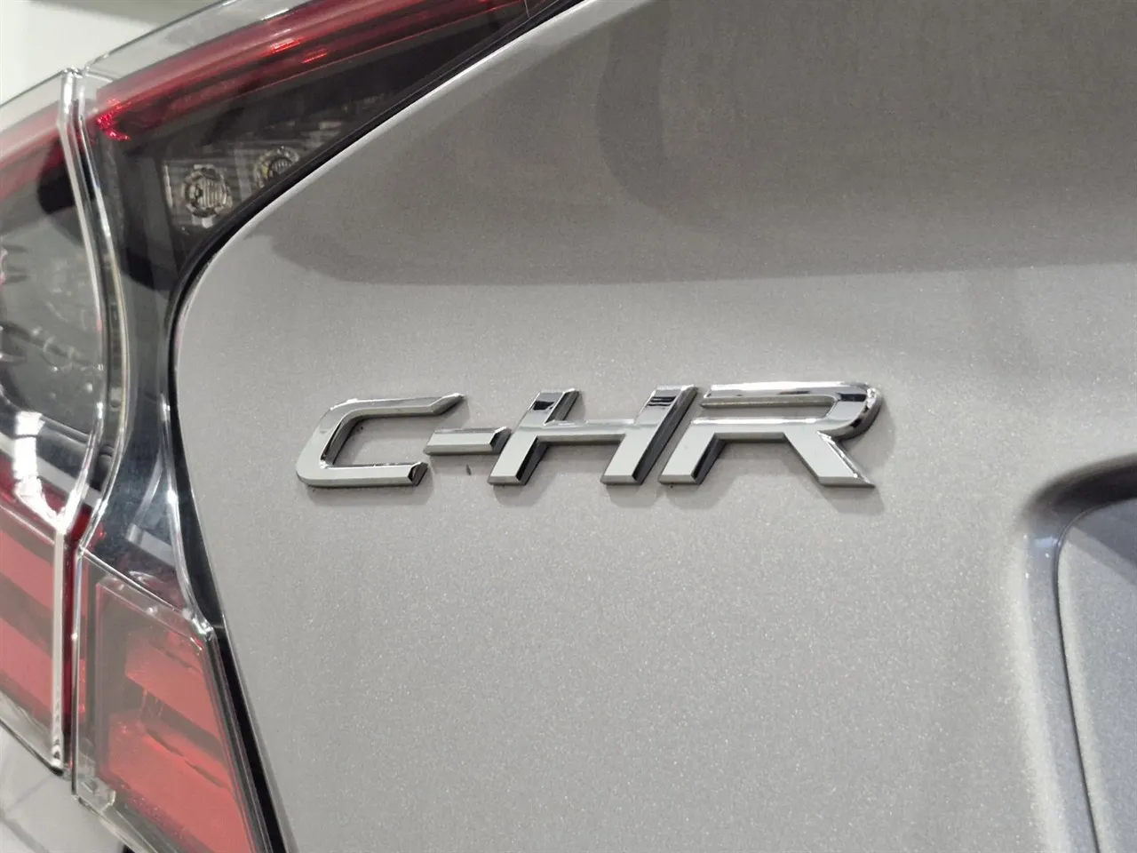 2017 Toyota C-HR Hybrid G-Spec