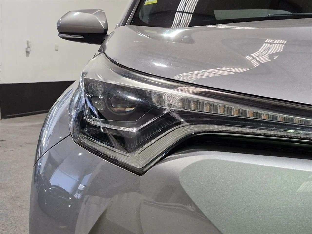 2017 Toyota C-HR Hybrid G-Spec