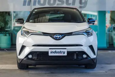2019 Toyota C-HR Hybrid G-Spec photo 8