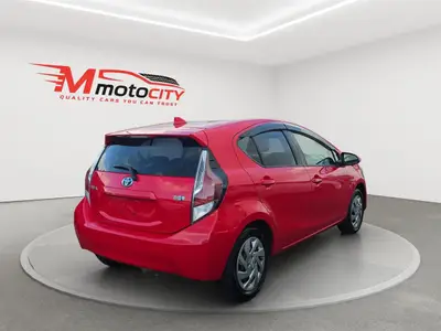 2015 Toyota Aqua G Pack, Heated Seats, Cruise control photo 3