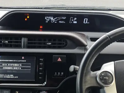 2015 Toyota Aqua G Pack, Heated Seats, Cruise control photo 19