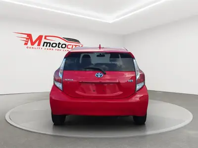 2015 Toyota Aqua G Pack, Heated Seats, Cruise control photo 4