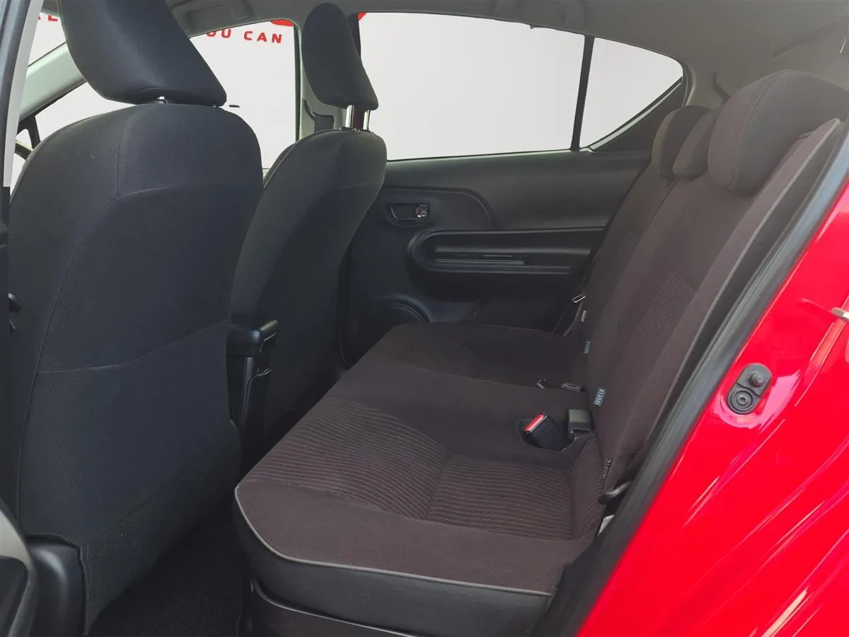 2015 Toyota Aqua G Pack, Heated Seats, Cruise control
