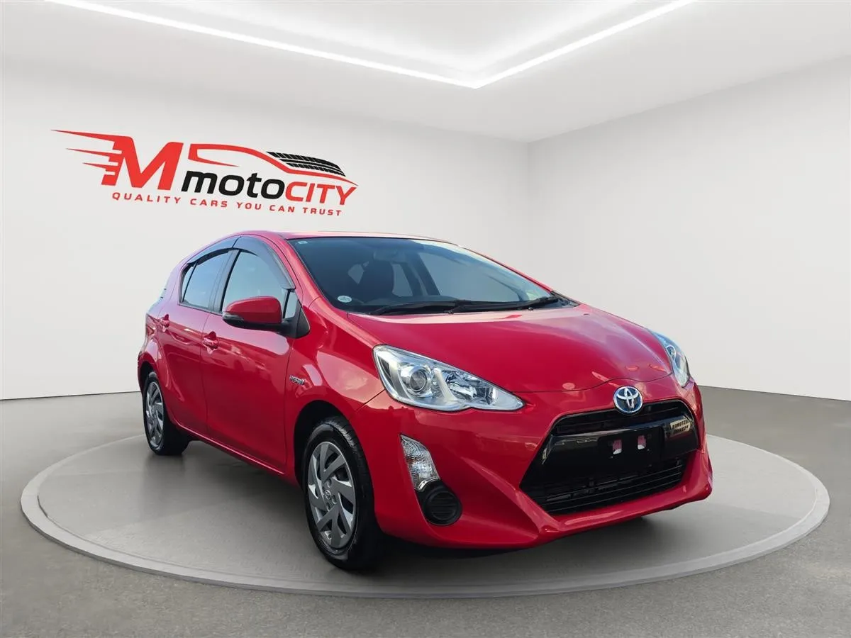 2015 Toyota Aqua G Pack, Heated Seats, Cruise control