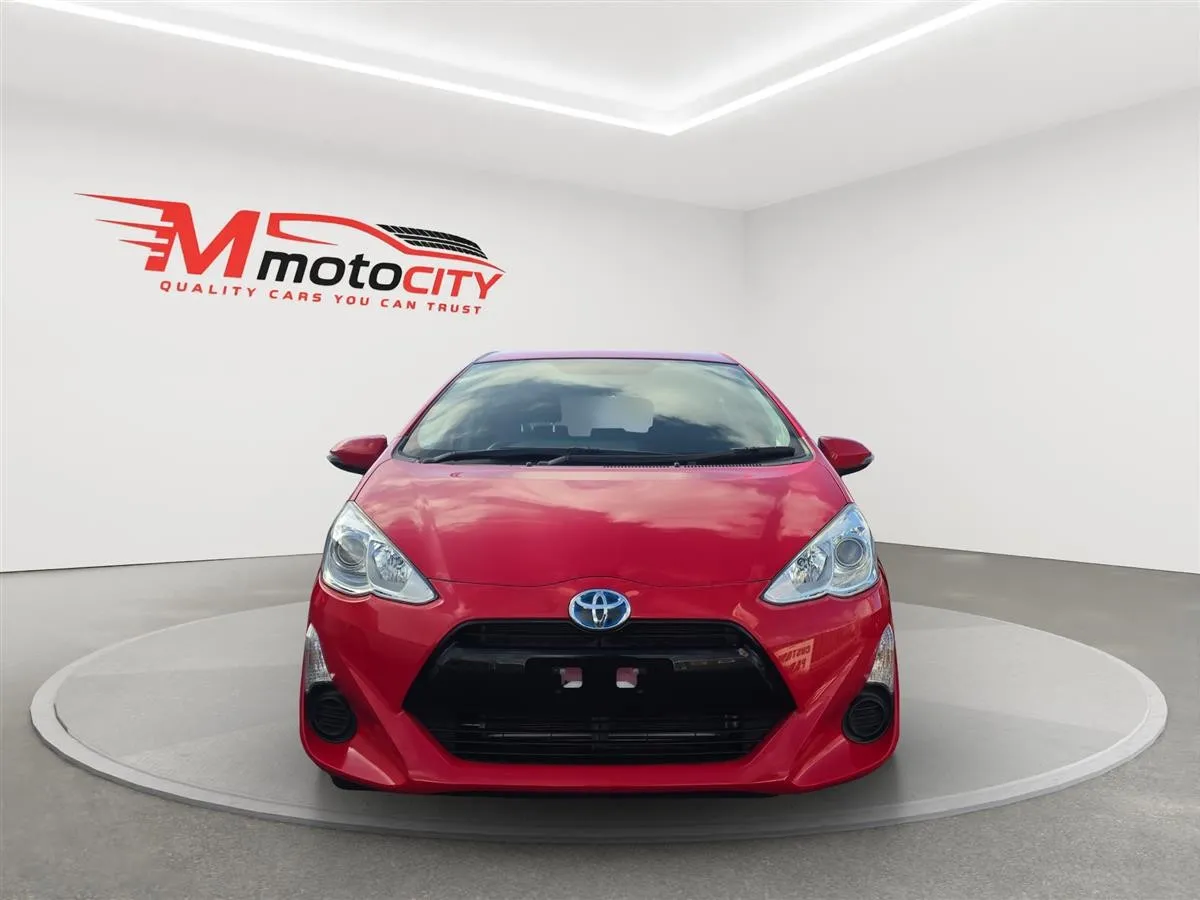 2015 Toyota Aqua G Pack, Heated Seats, Cruise control, photo 8 of 20