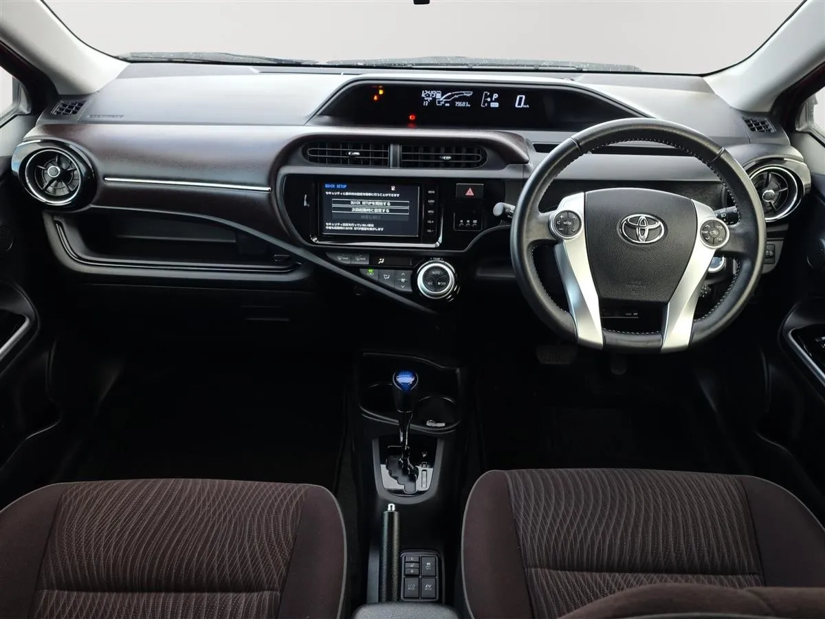 2015 Toyota Aqua G Pack, Heated Seats, Cruise control