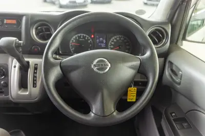 2017 Nissan NV350 Caravan Auto 10 Seat photo 17