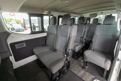 2017 Nissan NV350 Caravan Auto 10 Seat photo 14