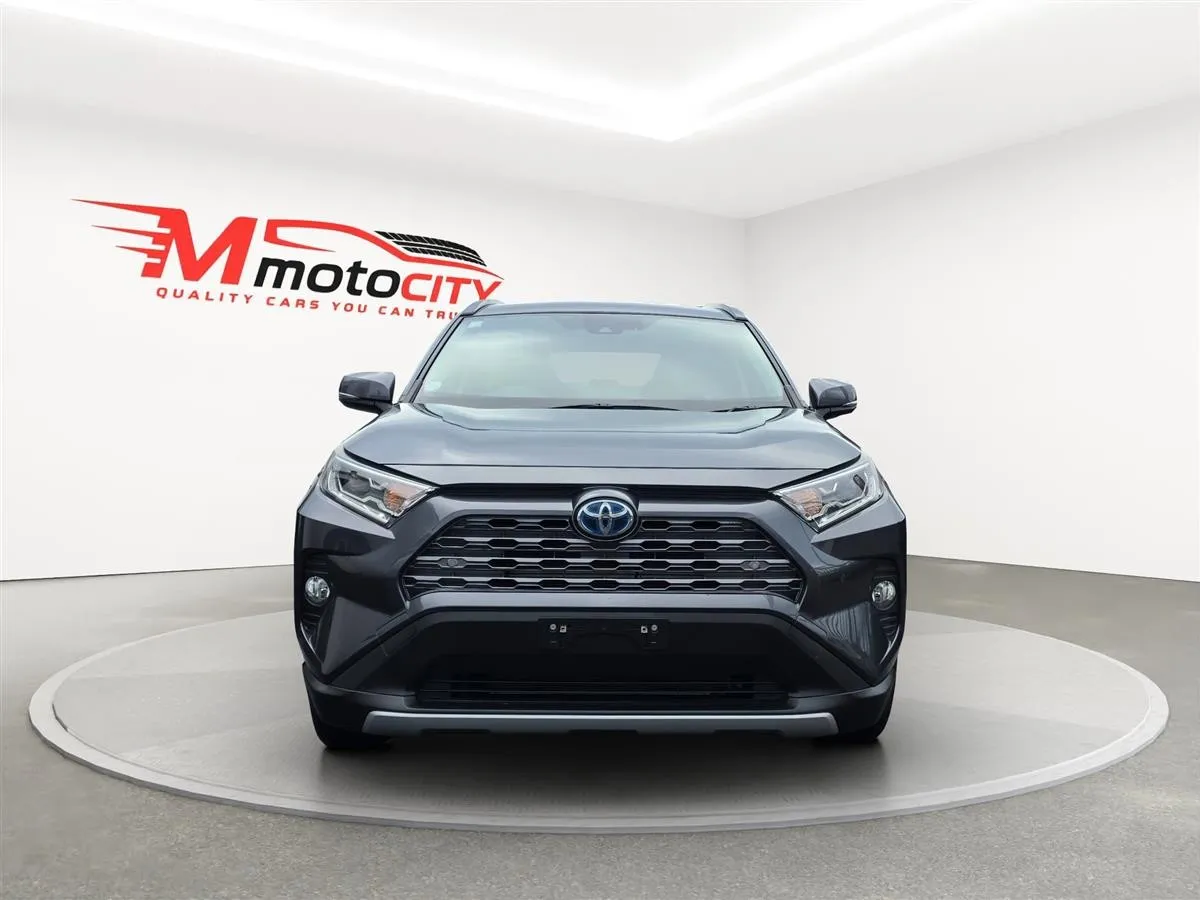 2019 Toyota RAV4 HYBRID, G PAck, Leather Heated Seats with heated Steering RV/
