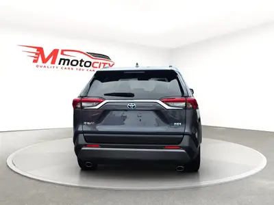 2019 Toyota RAV4 HYBRID, G PAck, Leather Heated Seats with heated Steering RV/ photo 4