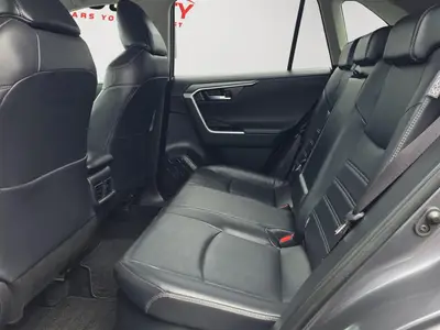 2019 Toyota RAV4 HYBRID, G PAck, Leather Heated Seats with heated Steering RV/ photo 14