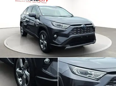 2019 Toyota RAV4 HYBRID, G PAck, Leather Heated Seats with heated Steering RV/ photo 9