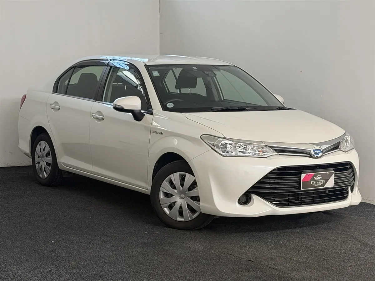 2015 Toyota Corolla Axio G Push Start TSS, photo 1 of 18